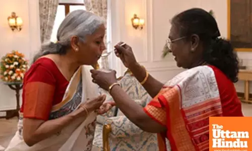 Before Budget 2025, President Murmu Feeds Curd & Sugar to FM Sitharaman—Know the Tradition