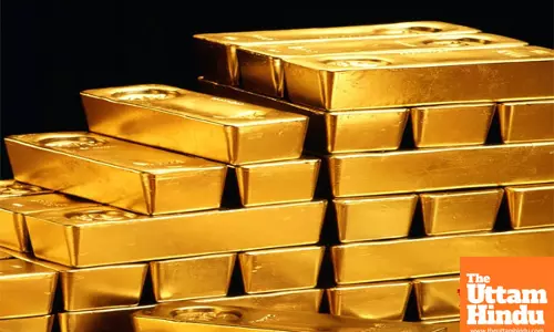 Bank customers rush to buy gold amid woes over rates, Trump policies