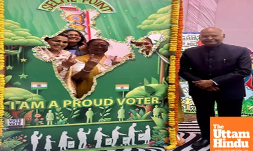 Former President Ram Nath Kovind casts his vote for the Delhi Assembly Elections