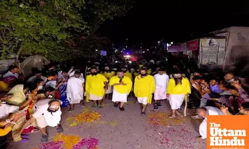 Premanand Maharaj’s Night Darshan Stopped; Will No Longer Walk to Radha Keli Kunj Due to Health and Crowd Issues