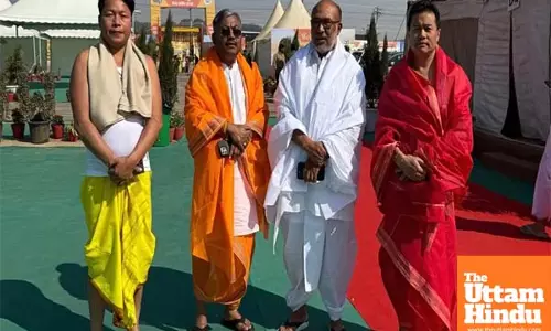 Maha Kumbh: Manipur, Haryana CMs take holy dip in Triveni Sangam