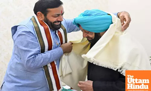 Haryana CM Nayab Saini meets former Punjab CM Captain Amarinder Singh