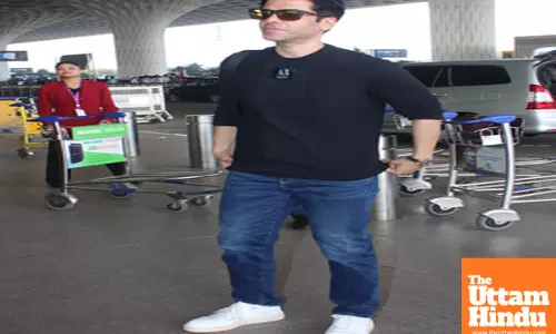 Celebrities Spotted At the Mumbai Airport