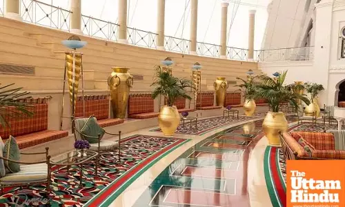 World’s Only 10-Star Hotel: Luxury Beyond Imagination, Rolls Royce Service Included!