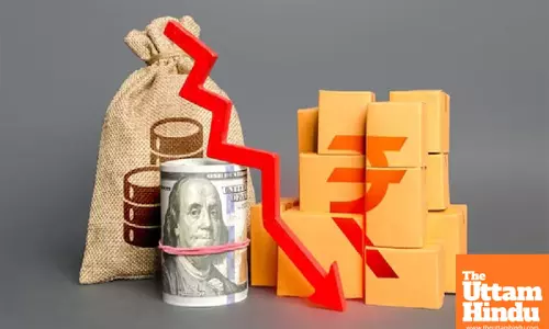 Indias currency woes worsen: rupee slumps to record low