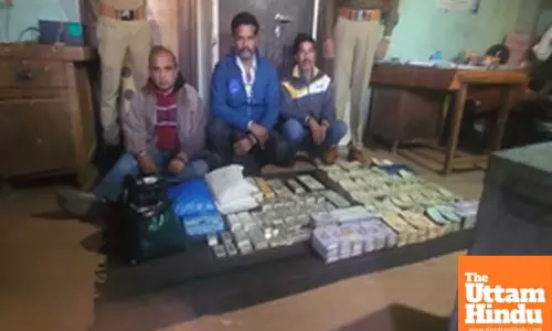 Vehicle seized with 108 kg silver, Rs 1.38 crore in cash in Gujarats Dahod