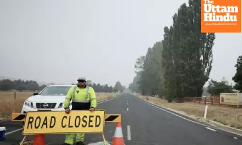 High risk bushfire warning issued for Tasmania on Australian west coast