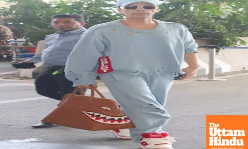 Celebrities Spotted At Airport