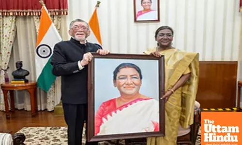 Governor of Jharkhand Santosh Kumar Gangwar meets President Droupadi Murmu