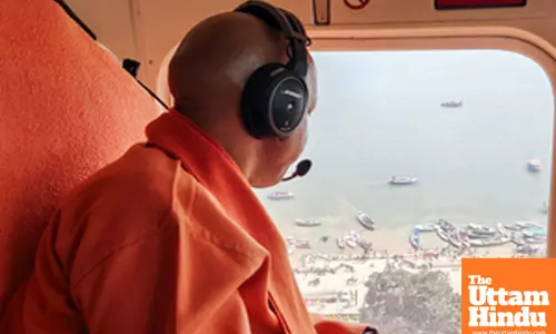 Chief Minister Yogi Adityanath conducts an aerial survey of the Kashi Vishwanath Temple