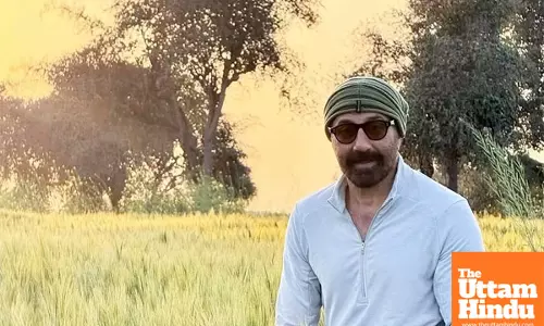 Sunny Deol prepares for Baisakhi in the fields, embraces his Jaat roots