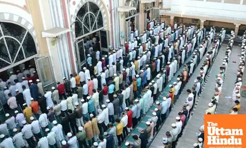 Telangana to allow Muslim employees to leave offices early during Ramzan