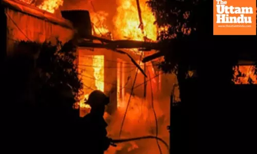 Two dead, four hospitalised in Sydney house fire