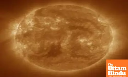 Indian astronomers unveil thermal structure of solar coronal holes, magnetic fields