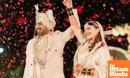 Actress Vaibhavi Shandilya weds boyfriend Harshwardhan in Kolhapur