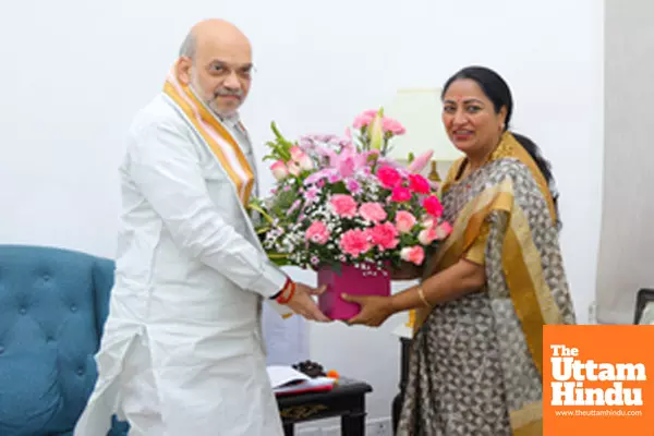 Delhi Chief Minister Rekha Gupta meets Union Home Minister Amit Shah Delhi Chief Minister Rekha Gupta meets Union Home Minister Amit Shah