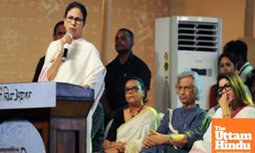Controversy erupts over Bengal CM’s meeting with doctors today