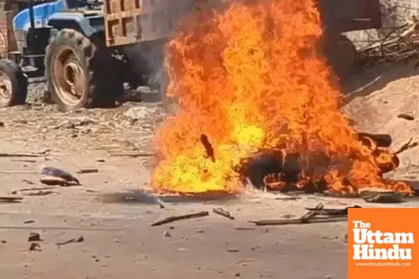 Violent Clash Erupts Between Two Communities Over Flag Hoisting Dispute Violent Clash Erupts Between Two Communities Over Flag Hoisting Dispute