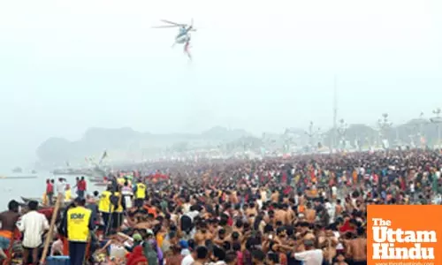 Maha Kumbh 2025: Rose petals showered on devotees marking last holy dip on Maha Shivratri