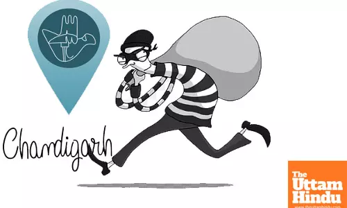 Bike Riders Attacked with Sharp Weapons in Attempted Mobile Snatching