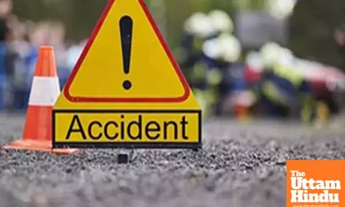 Five killed as car collides with bus in Tamil Nadus Karur