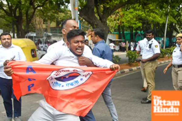 Members of ABVP stage a dharna to protest against the state government