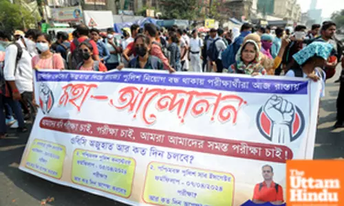 Interview-neglected upper primary teacher candidates participate in a protest rally