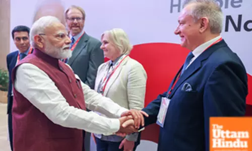 Prime Minister Narendra Modi meets Prof. Vesselin Popovski