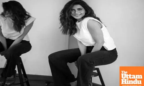 Karishma Tanna starts March on a positive note: Let go of what is holding you back