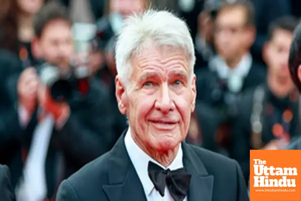 Harrison Ford forced to take an exit from presenting at Academy Awards Harrison Ford forced to take an exit from presenting at Academy Awards