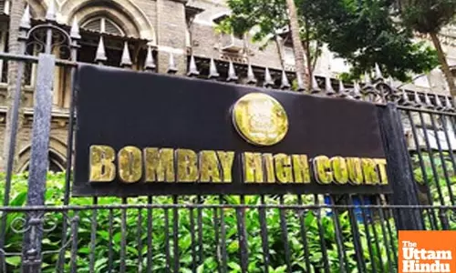 Bombay HC stays FIR order against ex-SEBI chief, 5 others