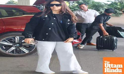 Celebrities Spotted At Airport