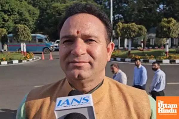 Some members often make remarks about Pakistan: J&K LoP expresses concern to Assembly Speaker Some members often make remarks about Pakistan: J&K LoP expresses concern to Assembly Speaker