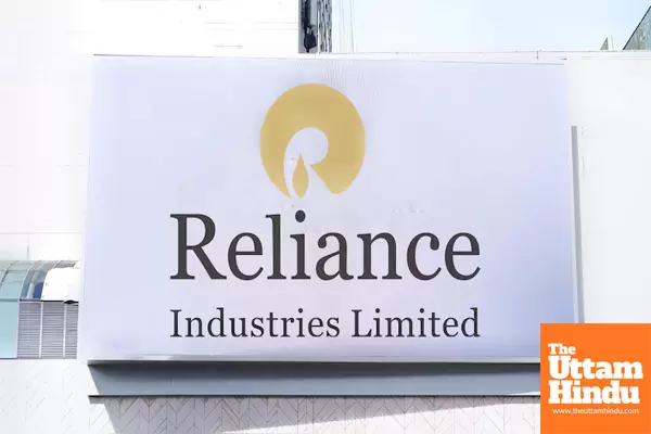 Reliance Industries Shares Rise After Brokerages Upgrade Stock with Target Prices up to Rs 1,600 Reliance Industries Shares Rise After Brokerages Upgrade Stock with Target Prices up to Rs 1,600