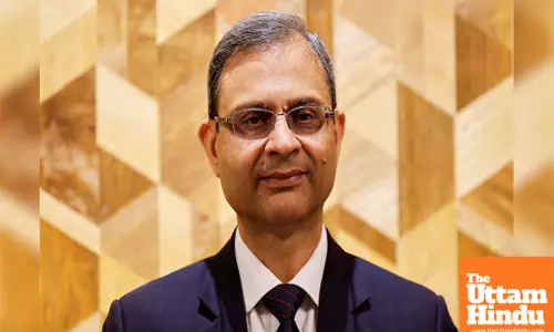 RBI Governor Malhotra Faces Critical Decision on Consumer Credit and Economic Inequality