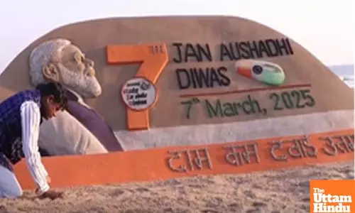Odisha: Sand artist Sudarshan Patnaik creates sculpture to promote Jan Aushadhi Diwas