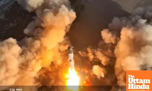 Elon Musks SpaceX loses contact with Starship spacecraft during 8th flight test