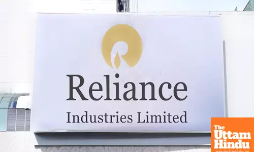 Reliance Industries Shares Rise After Brokerages Upgrade Stock with Target Prices up to Rs 1,600