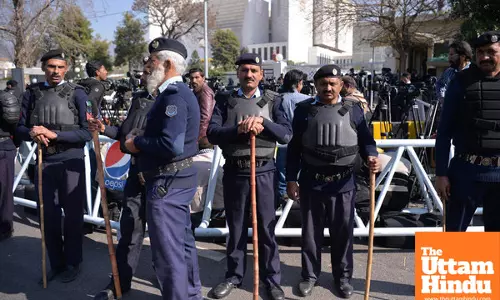 Pakistans capital on red alert after militant attack on security check post