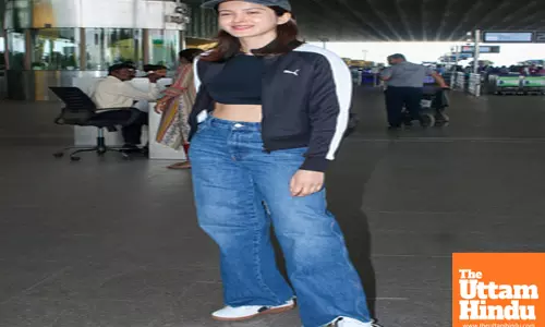 Celebrities Spotted At Airport