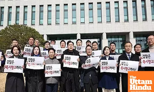 South Korean parties clash over courts ruling to release Yoon