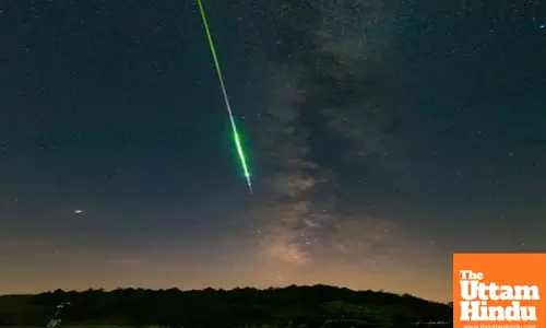 Meteor Streaks Across the Sky, Lighting Up the Milky Way