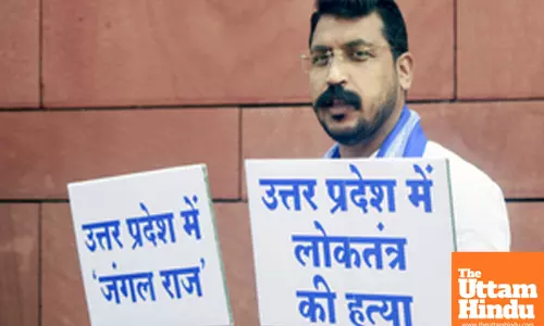 Aazad Samaj Party Chief Chandra Shekhar Aazad stage a protest