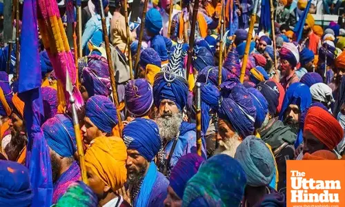 Speakers on Tractors and Trucks Banned During Hola-Muhalla