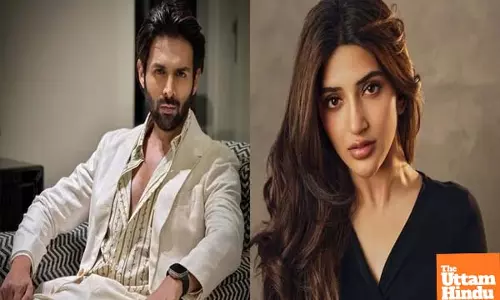 Kartik Aaryans mom adds fuel to sons dating rumours with Sreeleela