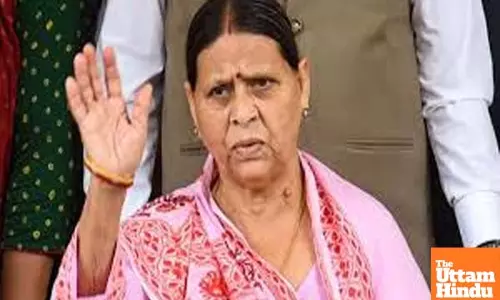 Holi Hai! Rabri and Nitish Lock Horns in Bihar Assembly