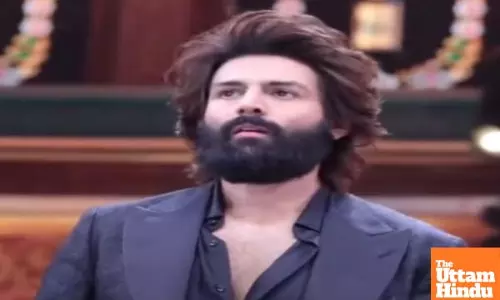 Kartik Aaryan can’t stop raving about Madhuri Dixit’s performance on stage