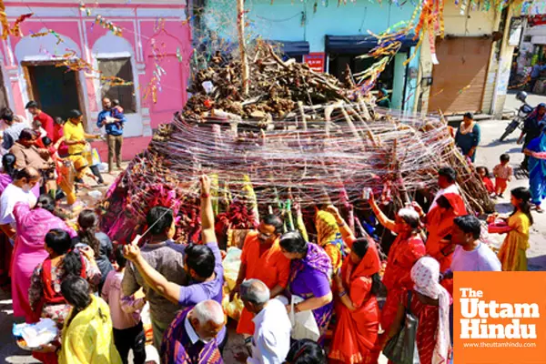 Rituals for ‘Holika Dahan’