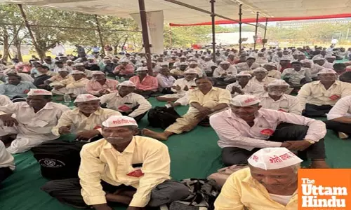 Mumbai: Farmers protest against Rs 86,300 crore Shaktipeeth Highway project