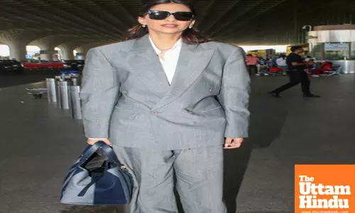 Celebrities Spotted At Airport